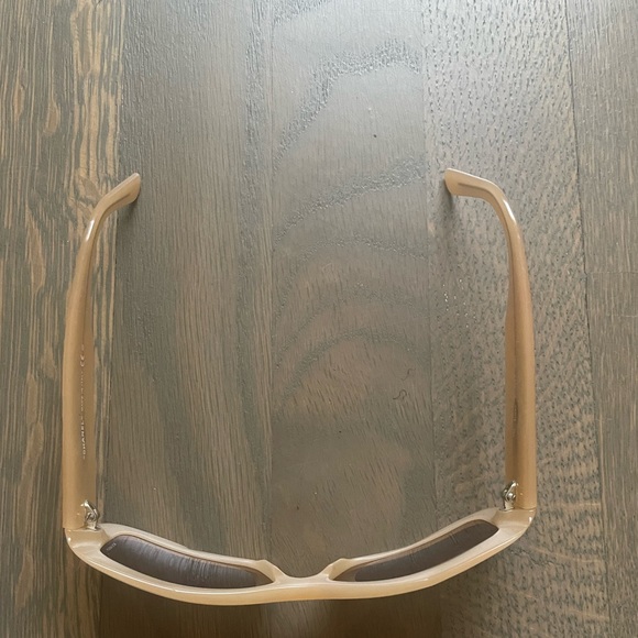 💢SOLD💢VINTAGE CHANEL SUNGLASSES. - Picture 5 of 5